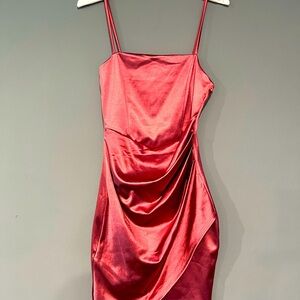 Beautiful shimmery mauve colored mini dress from Windsor.
